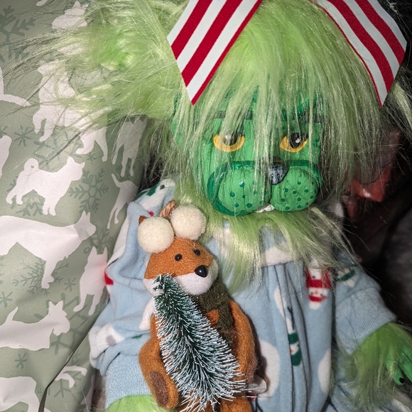 Grinch Baby Doll - Picture 5 of 6